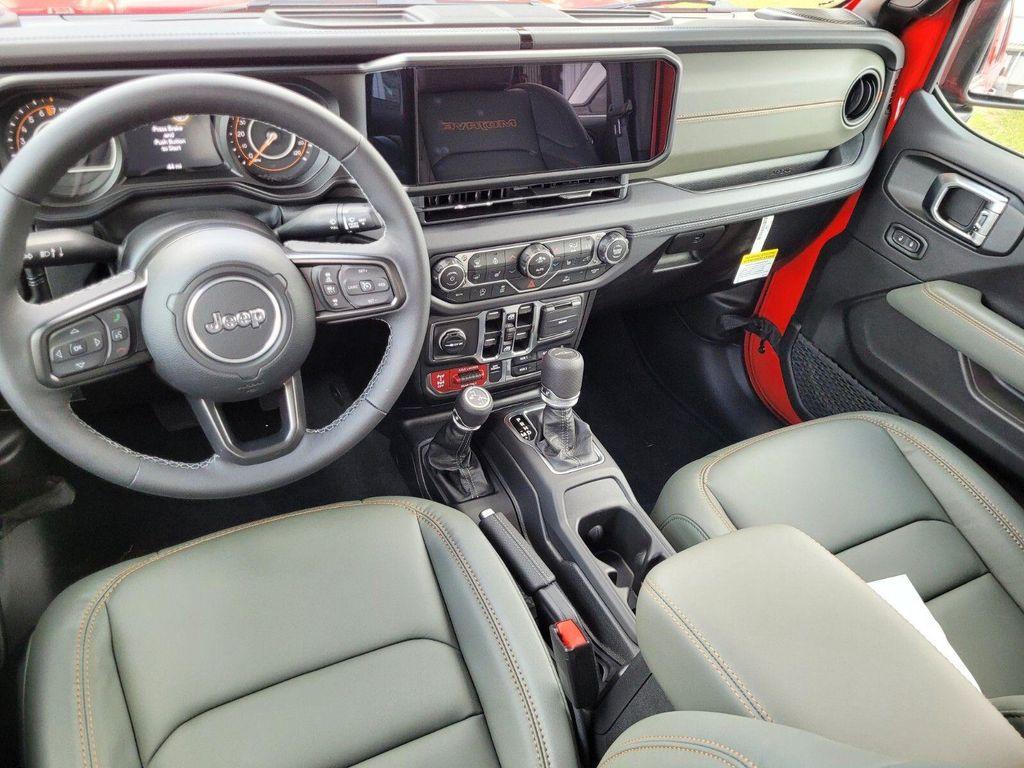 new 2025 Jeep Gladiator car, priced at $46,365