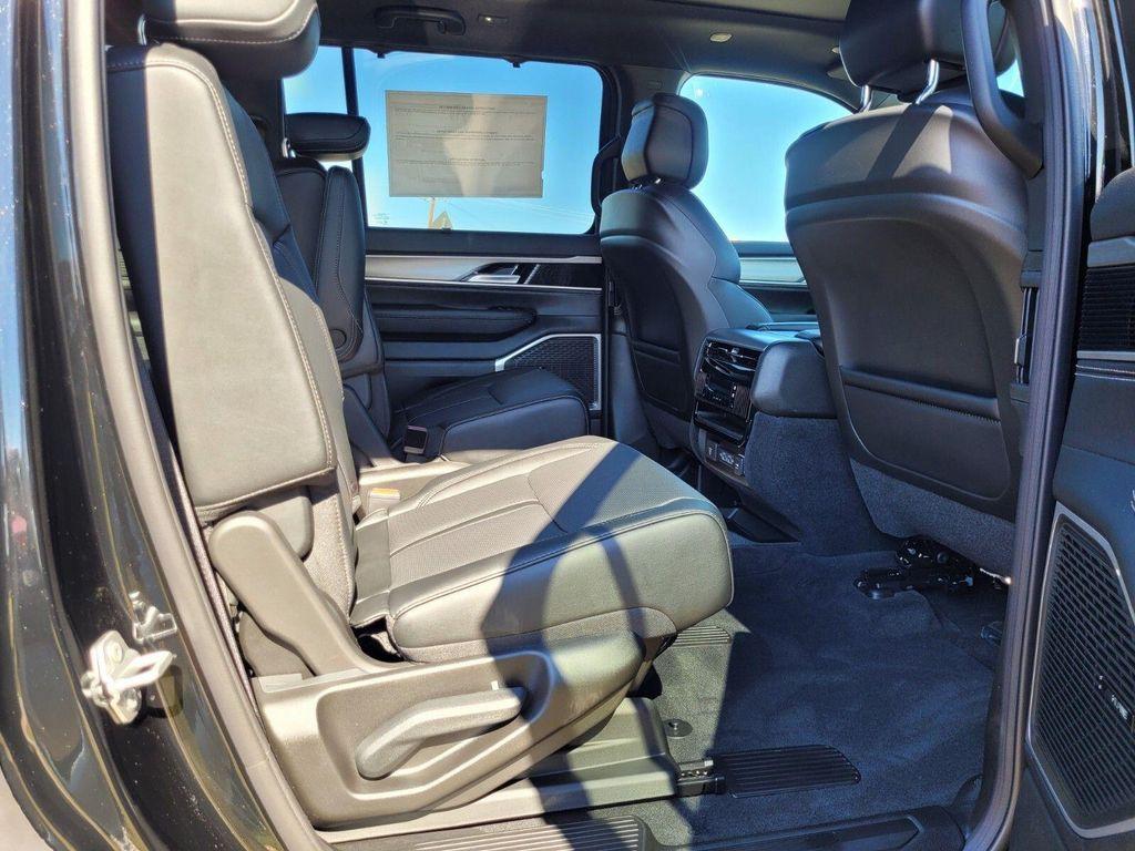 new 2025 Jeep Wagoneer car, priced at $72,035