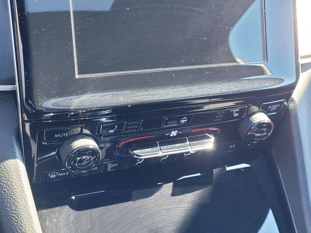 new 2025 Jeep Grand Cherokee L car, priced at $38,370