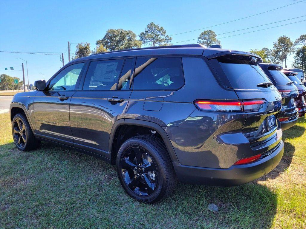 new 2025 Jeep Grand Cherokee L car, priced at $38,370
