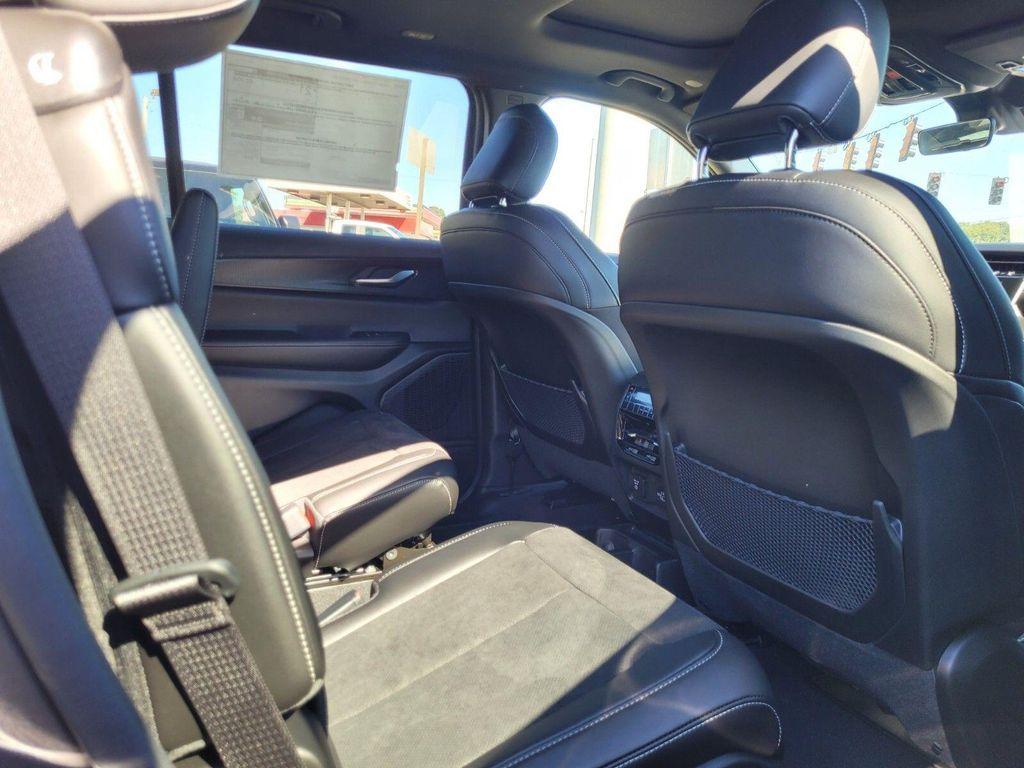 new 2025 Jeep Grand Cherokee L car, priced at $38,370