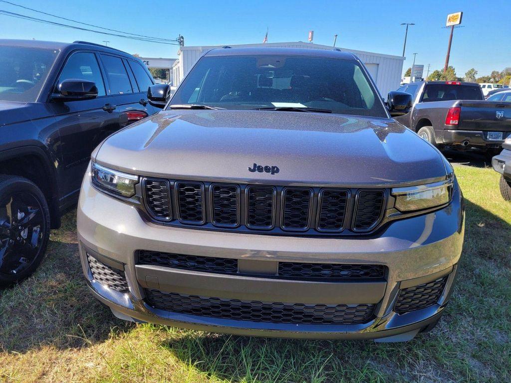 new 2025 Jeep Grand Cherokee L car, priced at $38,370