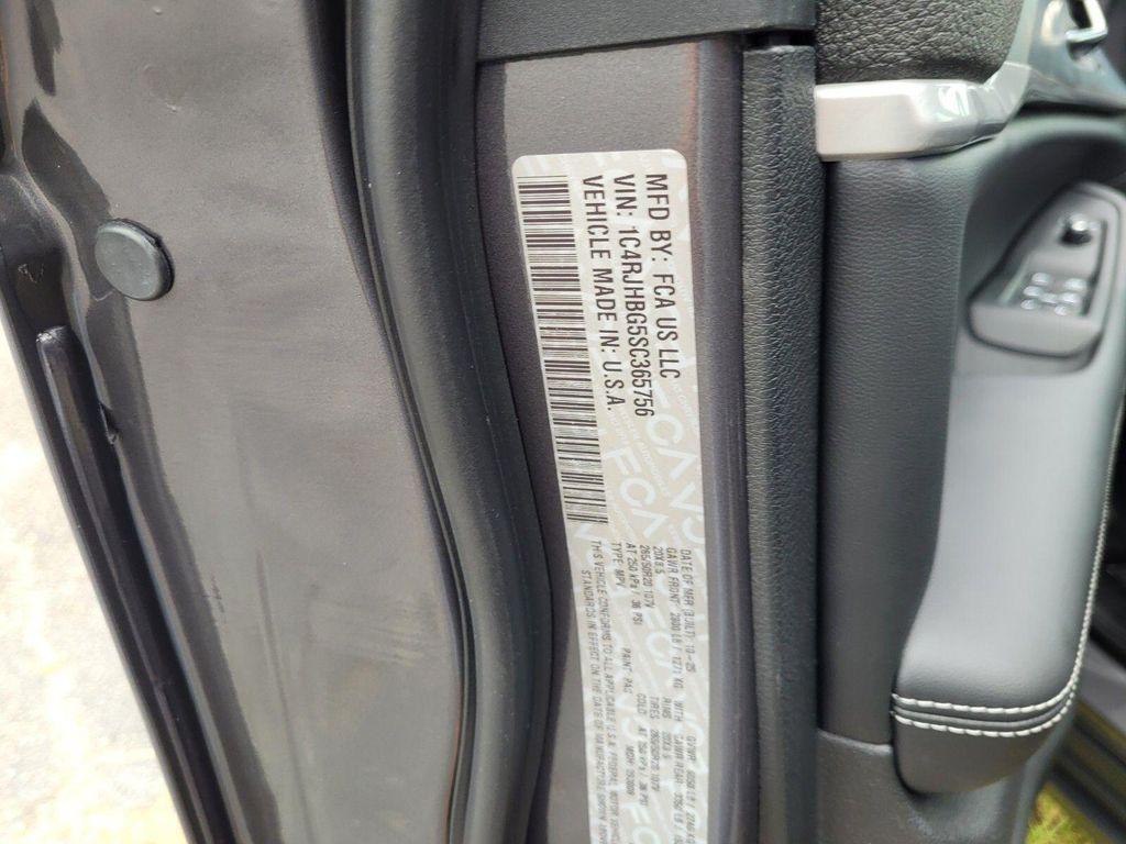 new 2025 Jeep Grand Cherokee car, priced at $44,435