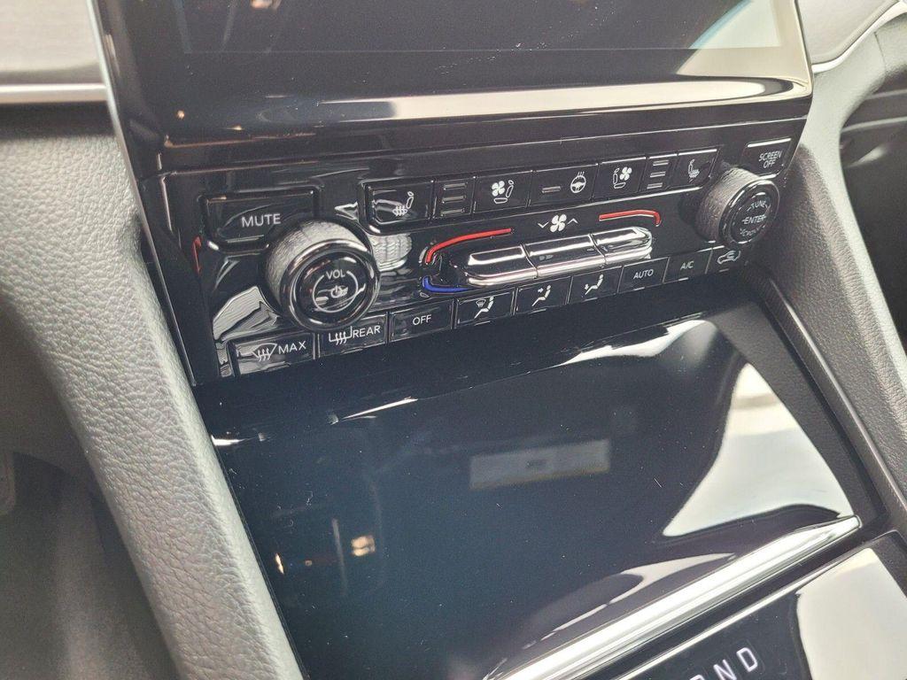 new 2025 Jeep Grand Cherokee car, priced at $44,435