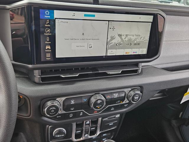 new 2025 Jeep Gladiator car, priced at $41,275