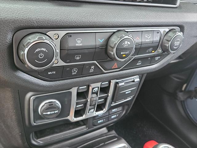 new 2025 Jeep Gladiator car, priced at $41,275