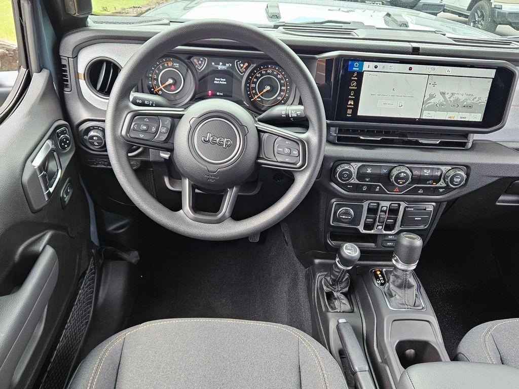 new 2025 Jeep Gladiator car, priced at $40,525