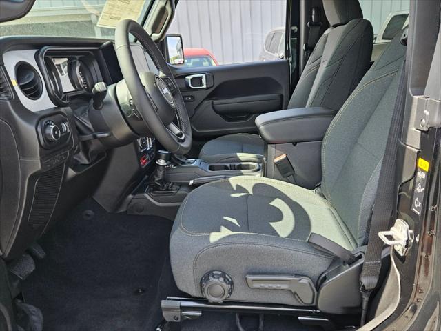 new 2025 Jeep Wrangler car, priced at $43,272