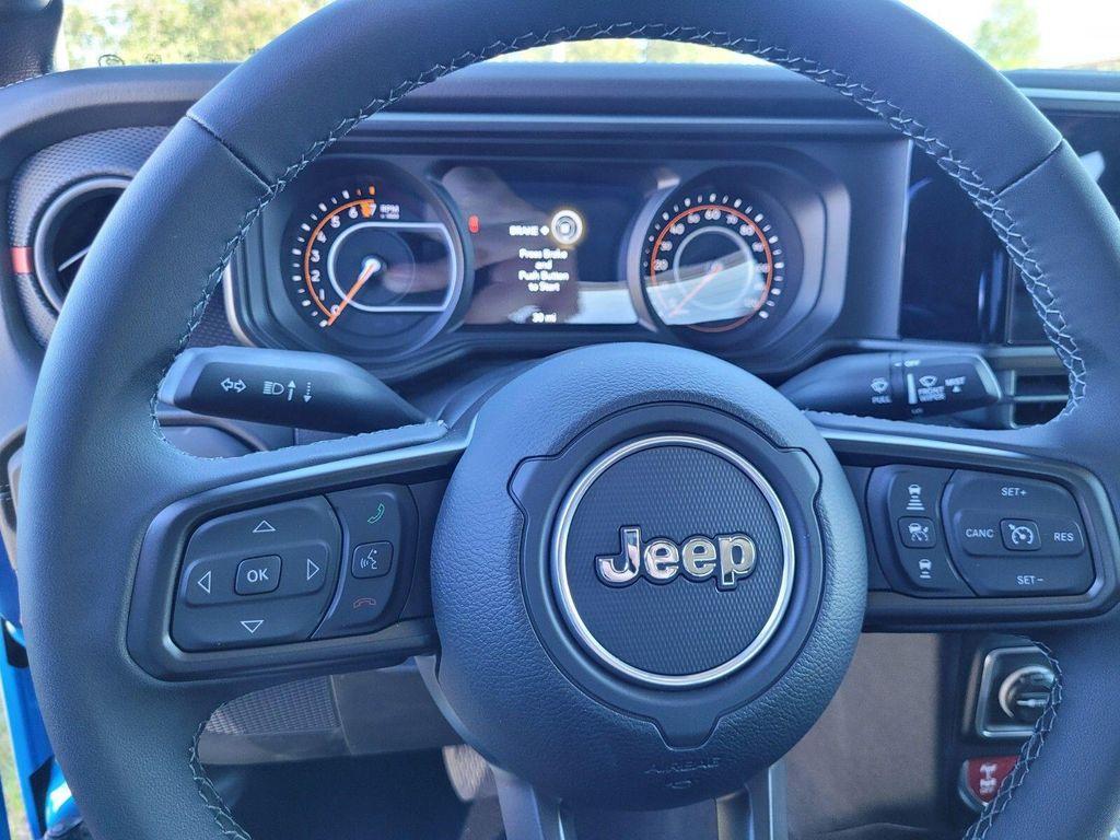 new 2025 Jeep Gladiator car, priced at $46,500