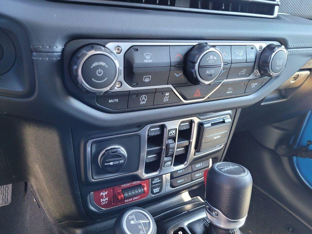 new 2025 Jeep Gladiator car, priced at $46,500