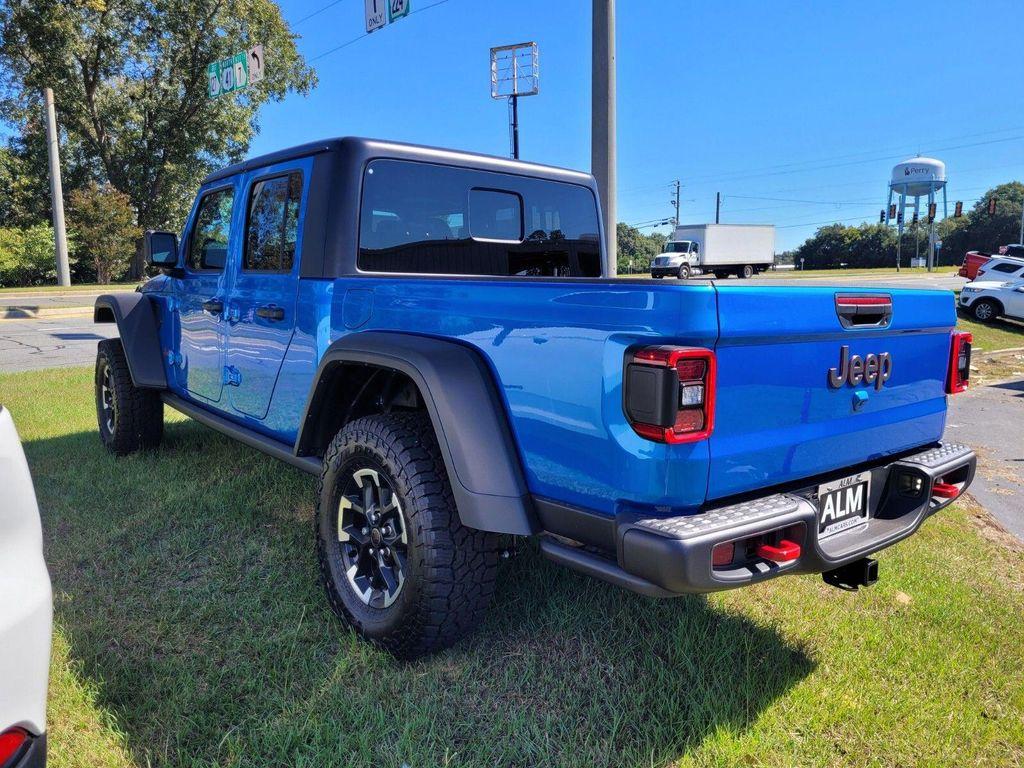 new 2025 Jeep Gladiator car, priced at $46,500