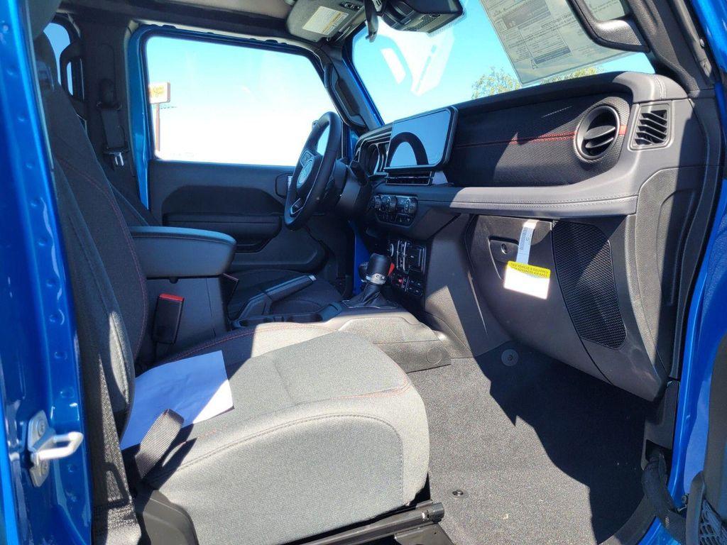 new 2025 Jeep Gladiator car, priced at $46,500