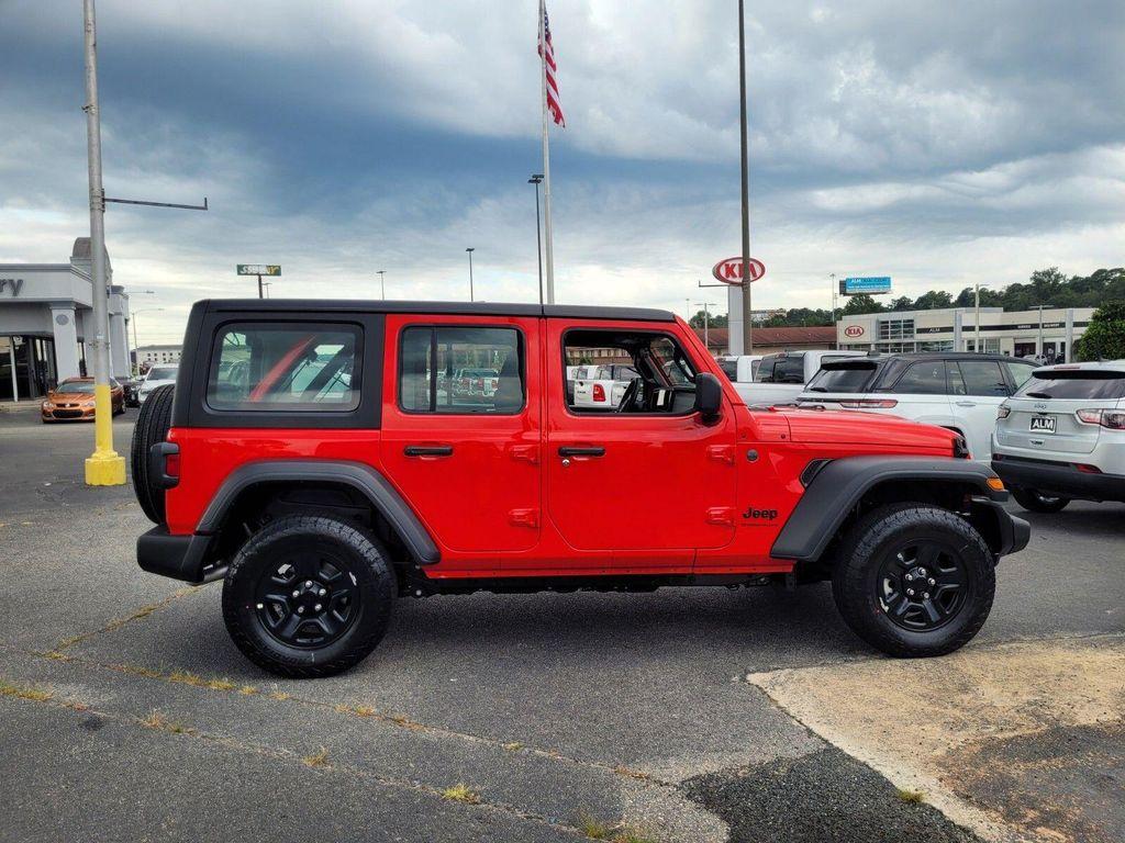 new 2025 Jeep Wrangler car, priced at $36,195