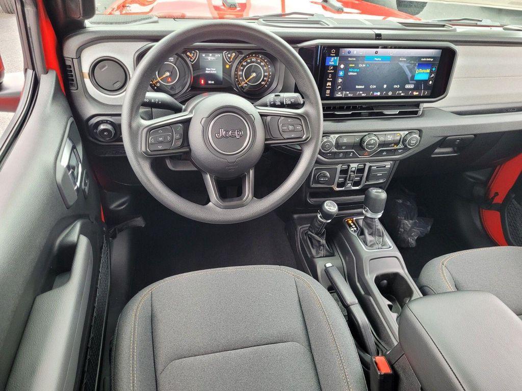 new 2025 Jeep Wrangler car, priced at $36,195