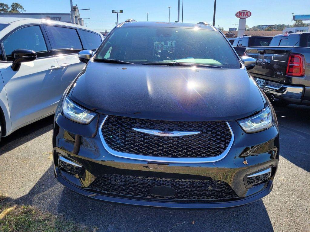new 2026 Chrysler Pacifica car, priced at $52,255