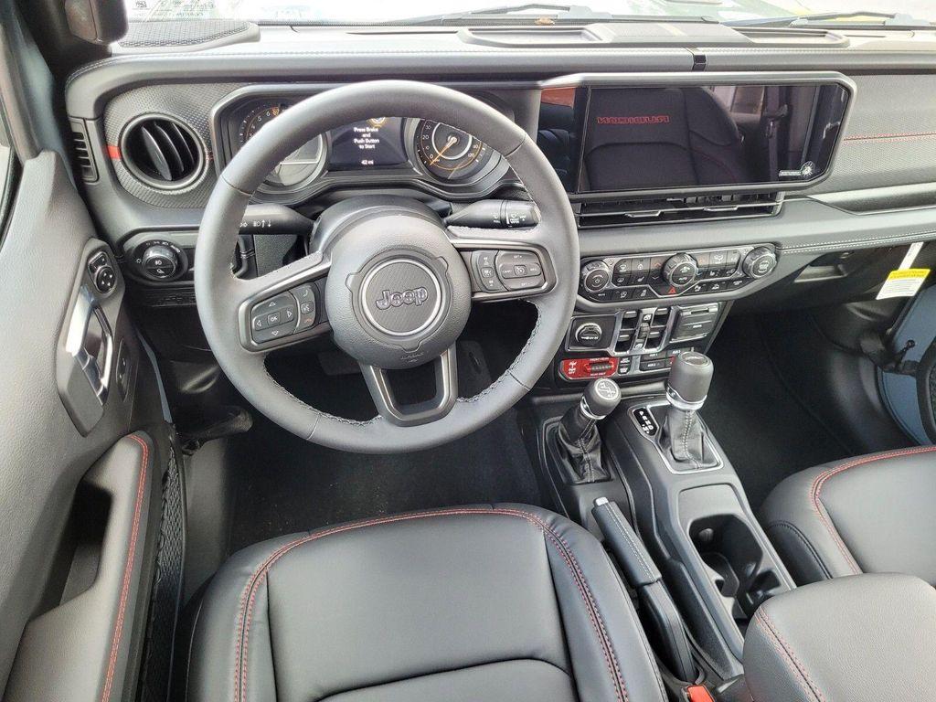 new 2025 Jeep Gladiator car, priced at $53,175