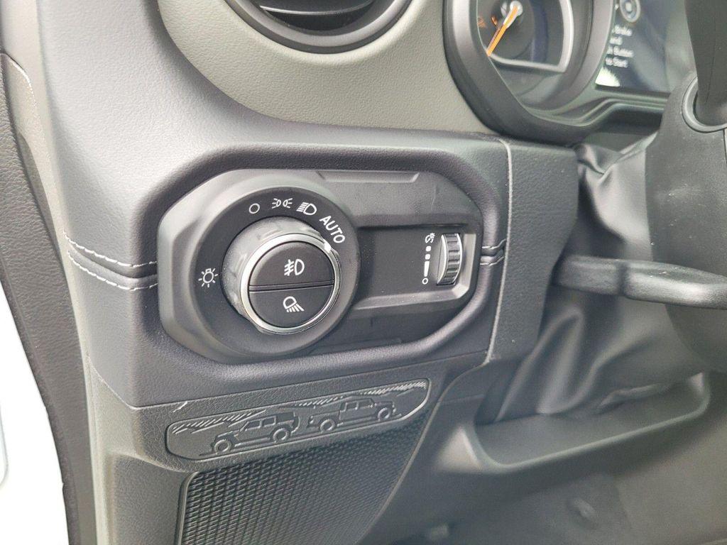 new 2025 Jeep Gladiator car, priced at $50,415