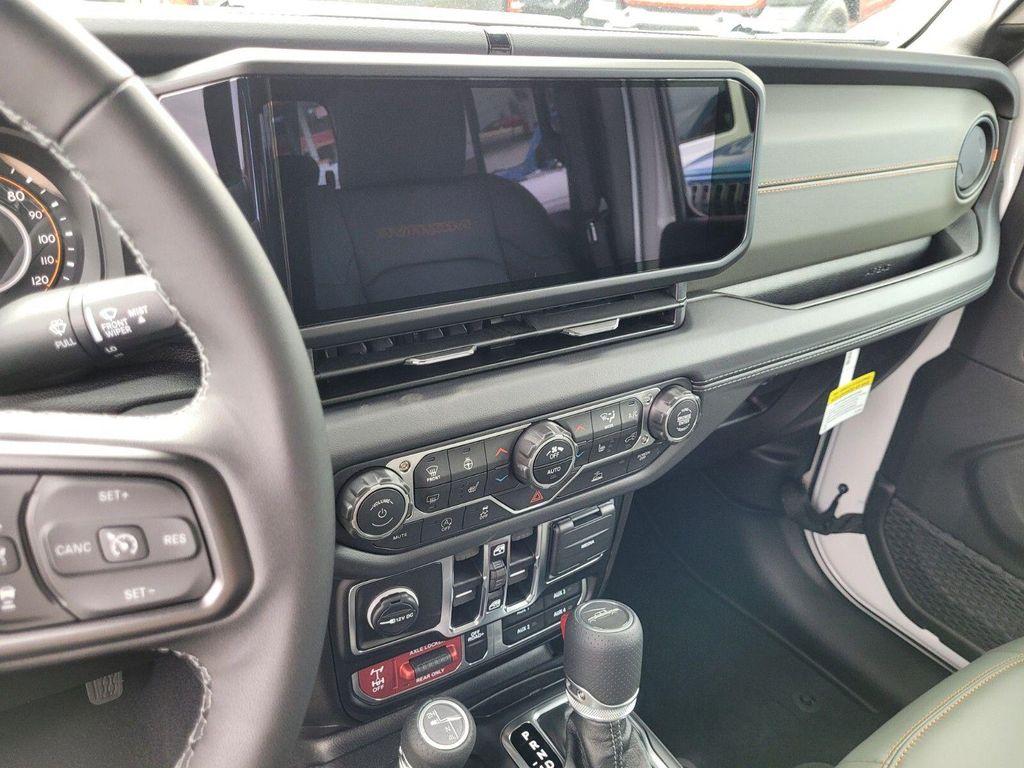 new 2025 Jeep Gladiator car, priced at $50,415