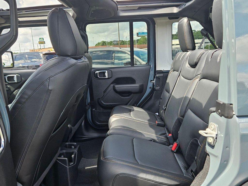 new 2025 Jeep Wrangler car, priced at $55,060