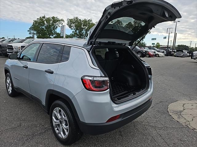 new 2025 Jeep Compass car, priced at $26,590