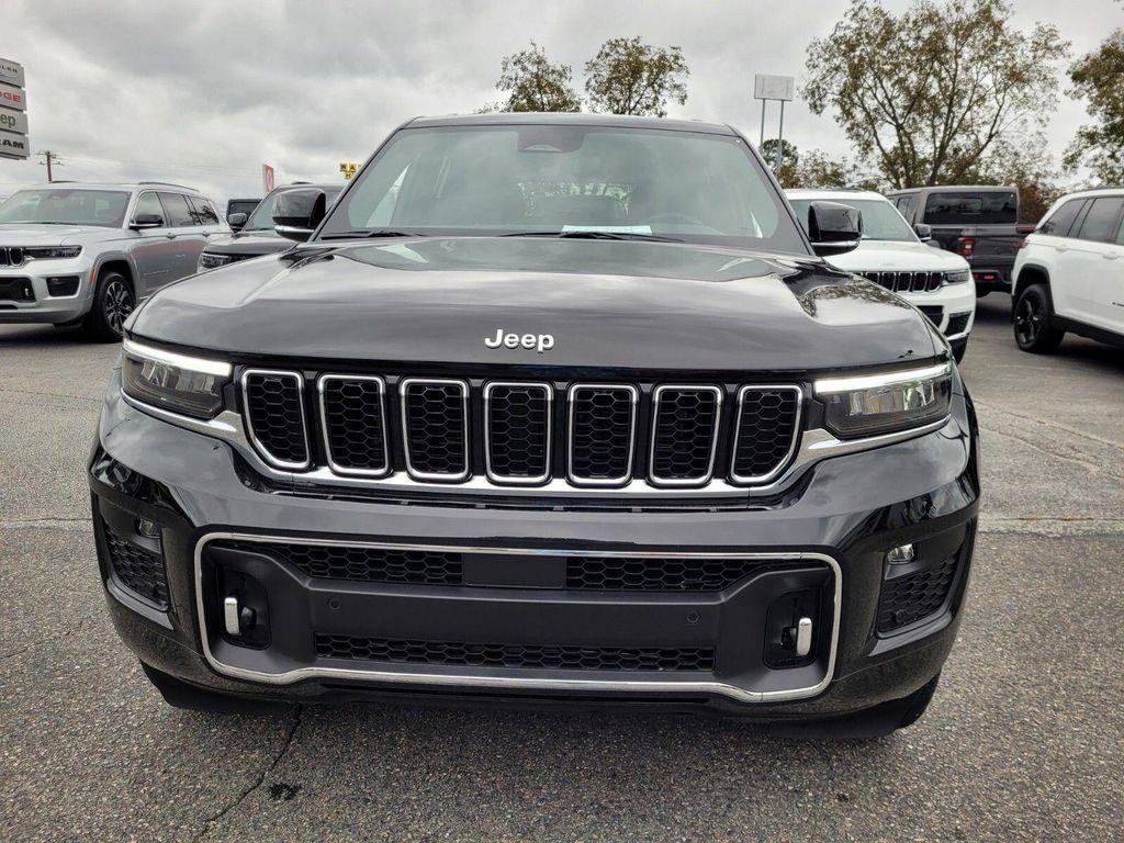 new 2025 Jeep Grand Cherokee car, priced at $49,620