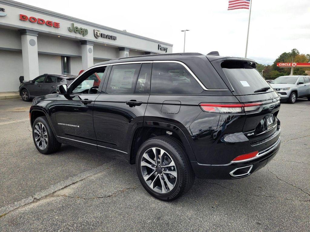 new 2025 Jeep Grand Cherokee car, priced at $49,620