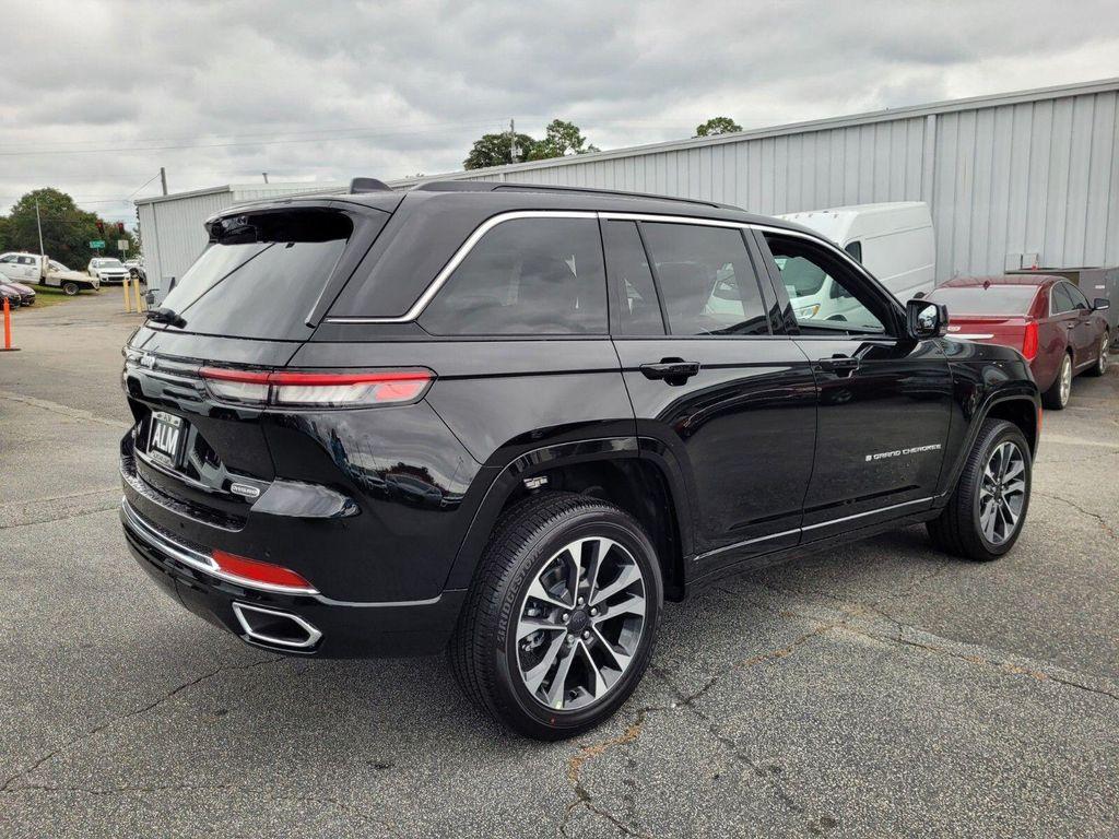new 2025 Jeep Grand Cherokee car, priced at $49,620