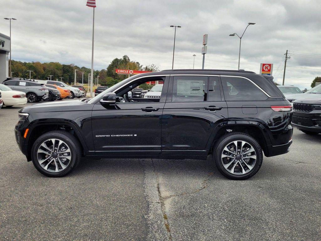 new 2025 Jeep Grand Cherokee car, priced at $49,620