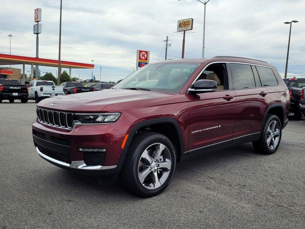 new 2025 Jeep Grand Cherokee L car, priced at $48,685