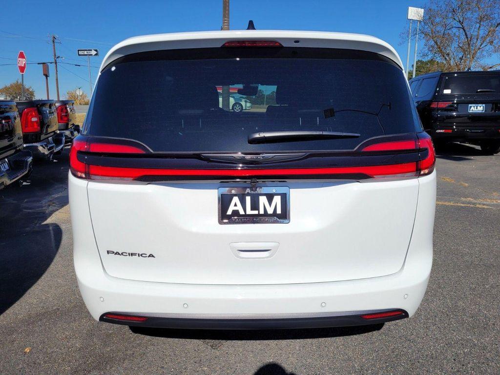 new 2026 Chrysler Pacifica car, priced at $39,565