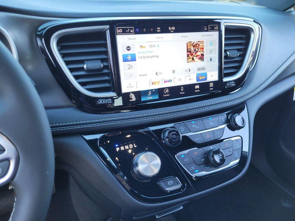 new 2026 Chrysler Pacifica car, priced at $39,565
