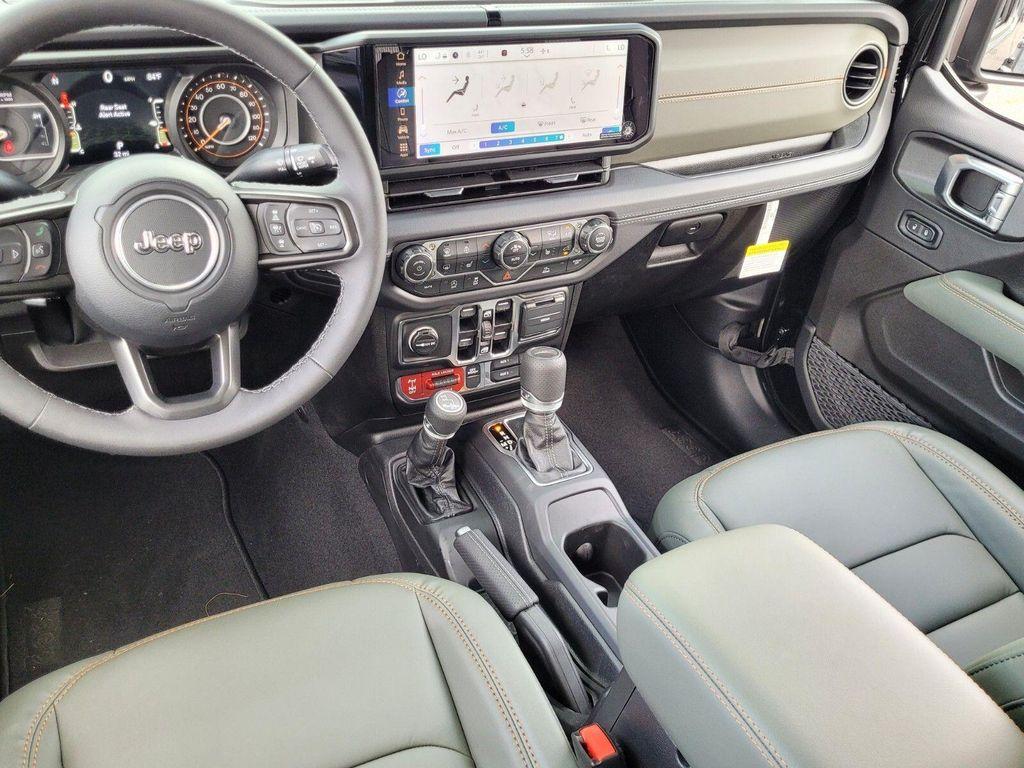 new 2025 Jeep Gladiator car, priced at $48,365