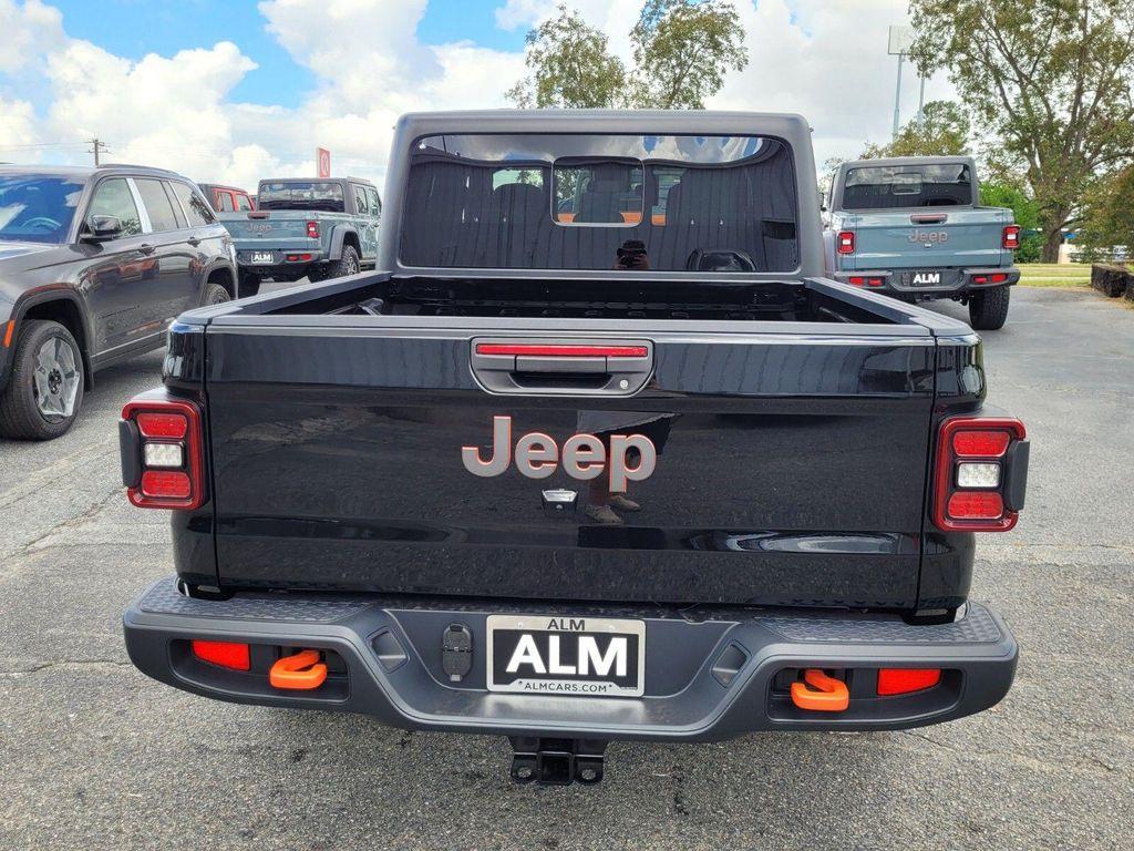 new 2025 Jeep Gladiator car, priced at $48,365