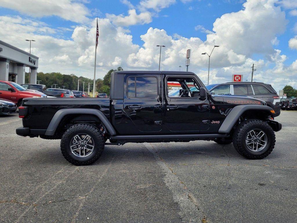 new 2025 Jeep Gladiator car, priced at $48,365