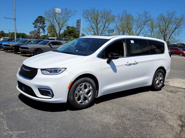 new 2024 Chrysler Pacifica car, priced at $44,490