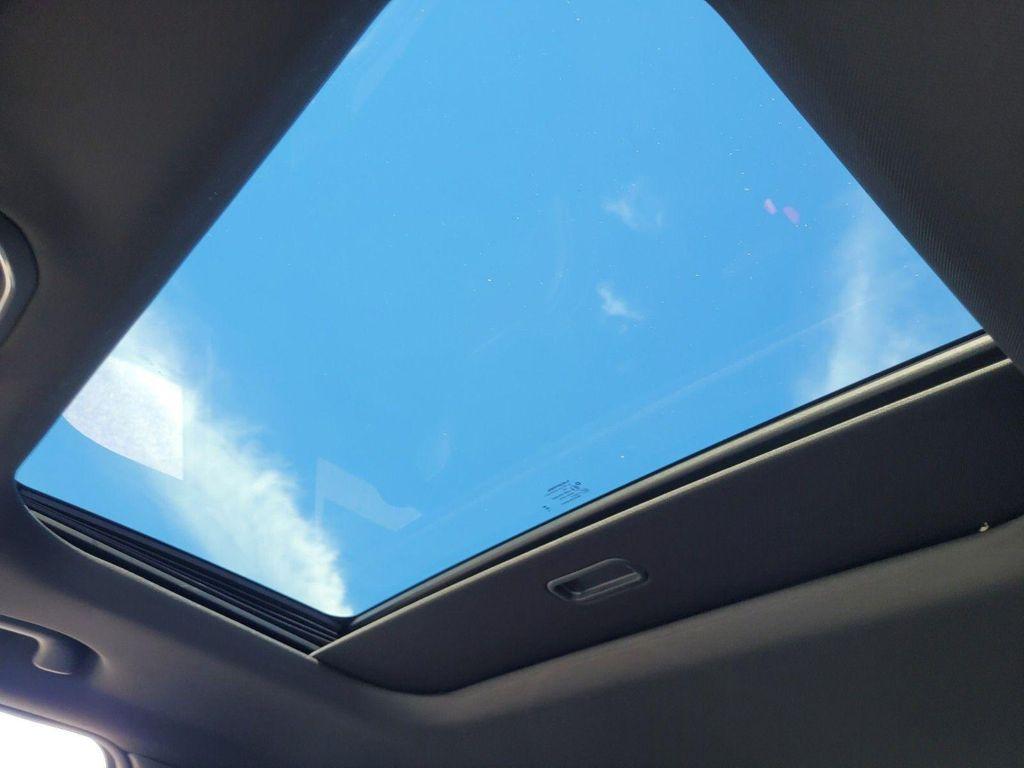 new 2025 Jeep Grand Cherokee car, priced at $37,550