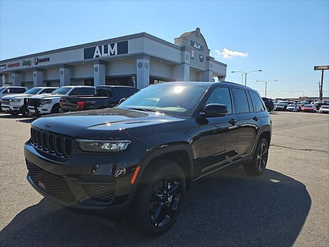 new 2024 Jeep Grand Cherokee car, priced at $40,066