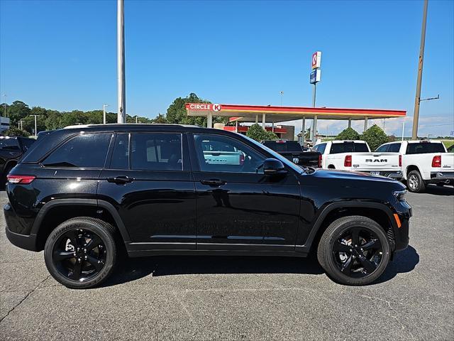 new 2024 Jeep Grand Cherokee car, priced at $40,066