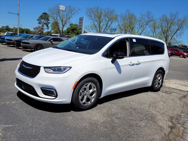 new 2024 Chrysler Pacifica car, priced at $44,490