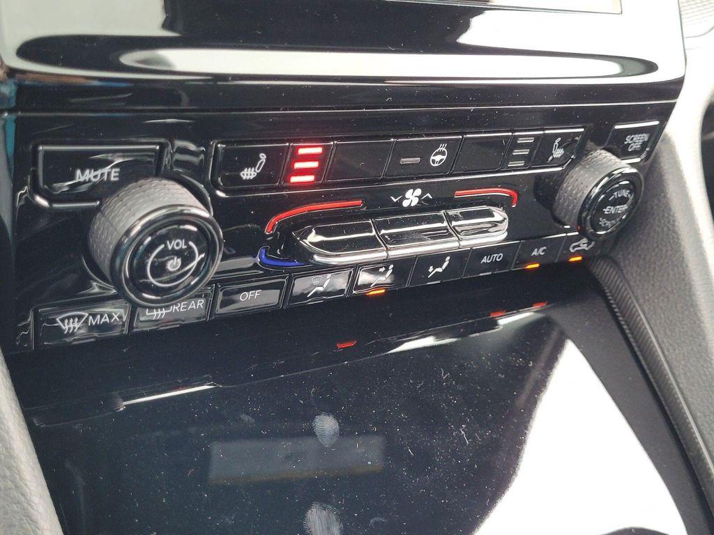 new 2025 Jeep Grand Cherokee L car, priced at $38,370