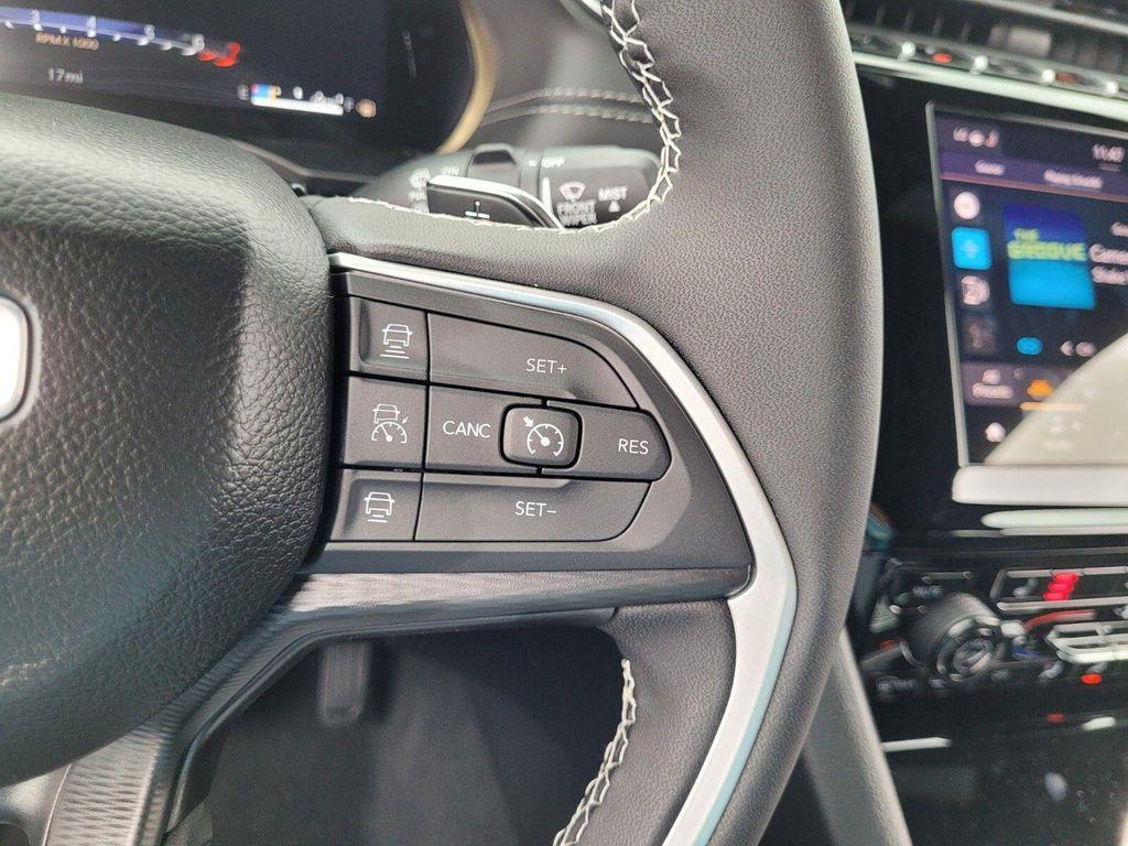 new 2025 Jeep Grand Cherokee L car, priced at $38,370