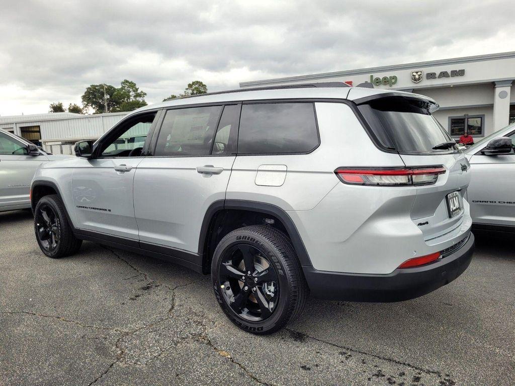 new 2025 Jeep Grand Cherokee L car, priced at $38,370