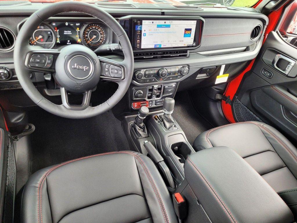 new 2025 Jeep Gladiator car, priced at $50,185