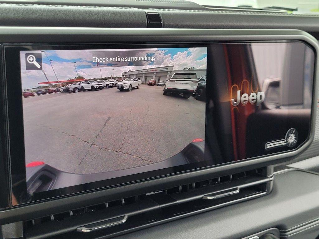 new 2025 Jeep Gladiator car, priced at $50,185