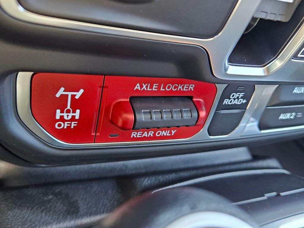 new 2025 Jeep Gladiator car, priced at $51,790