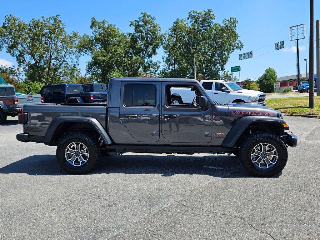 new 2025 Jeep Gladiator car, priced at $51,790