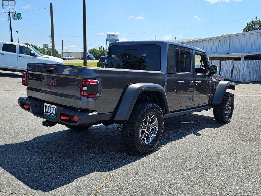 new 2025 Jeep Gladiator car, priced at $51,790