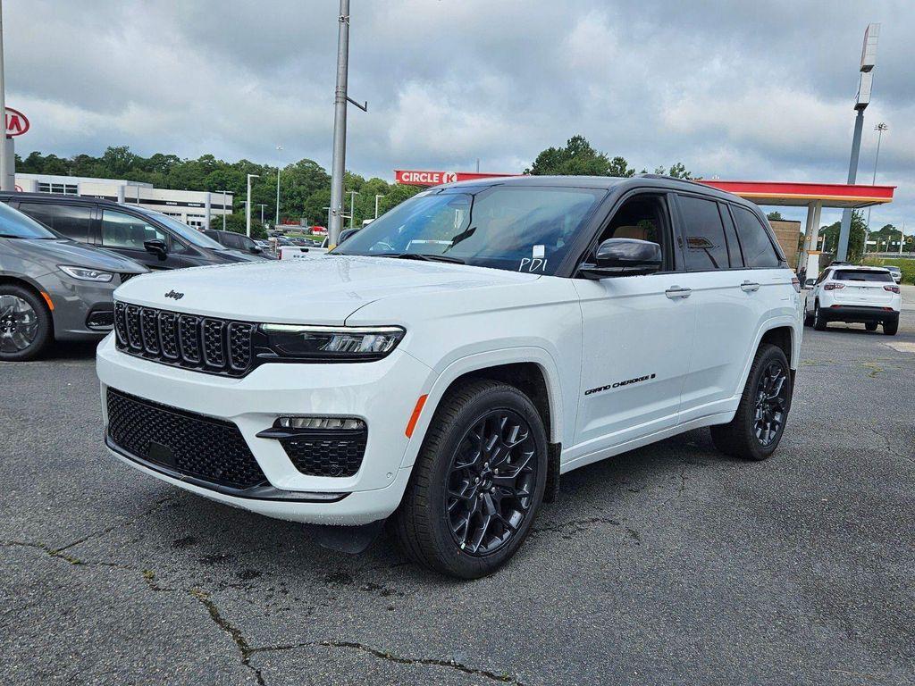new 2025 Jeep Grand Cherokee car, priced at $64,005