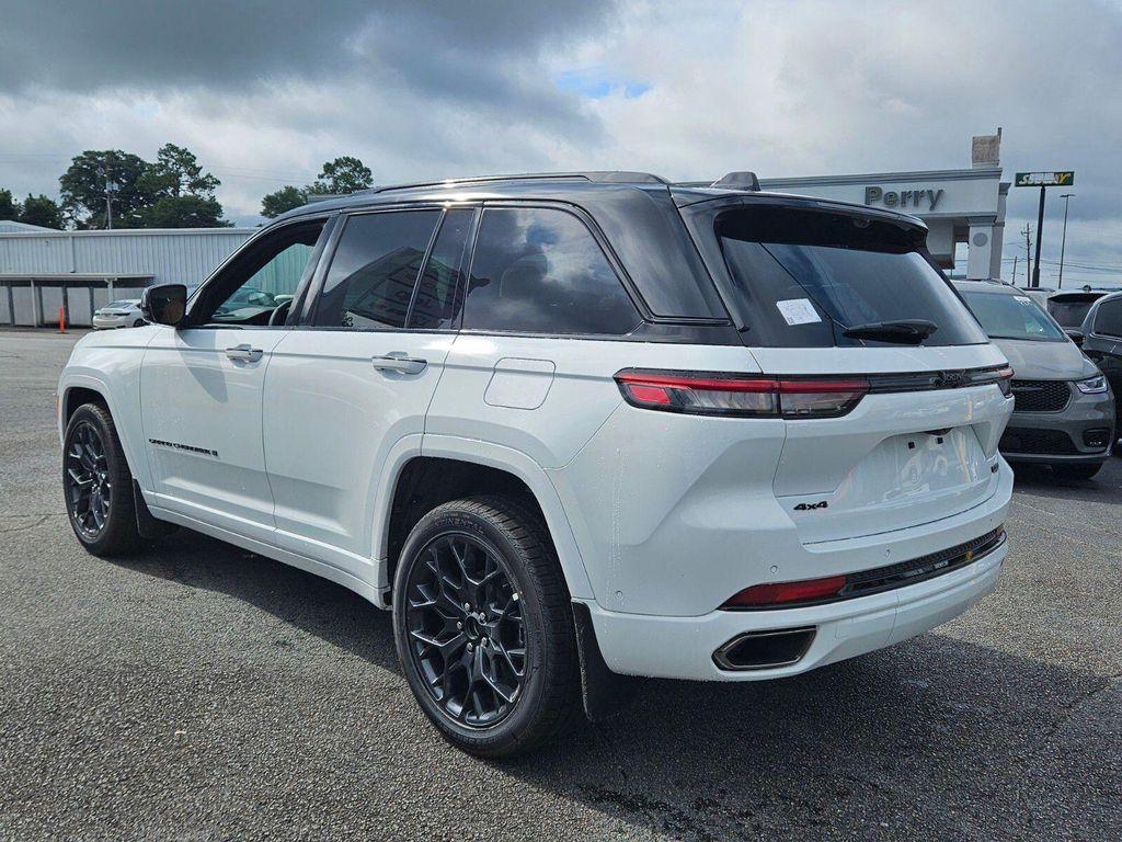 new 2025 Jeep Grand Cherokee car, priced at $56,255