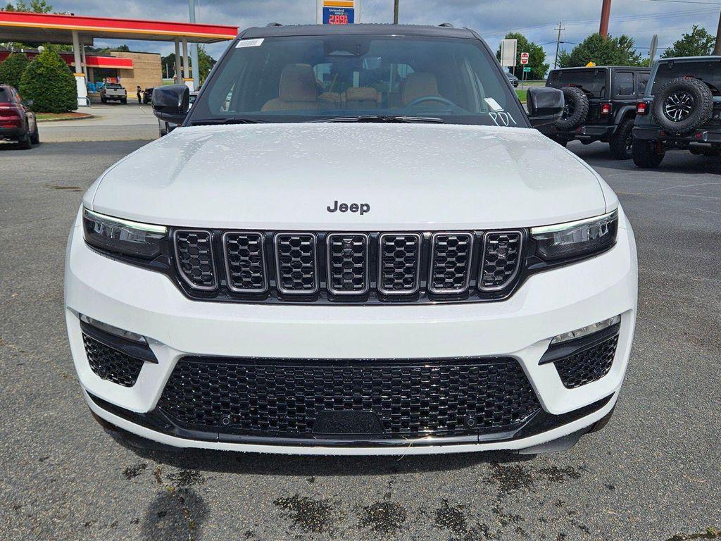 new 2025 Jeep Grand Cherokee car, priced at $56,255